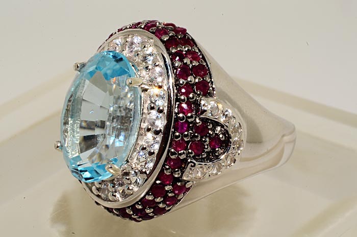 500 13.72CT OVAL CUT BLUE TOPAZ,RUBY & WHITE TOPAZ RING SIZE 8  