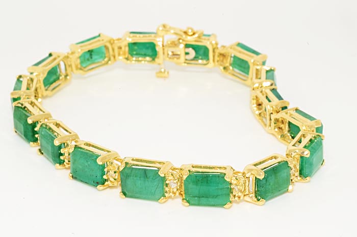 10,000 20.25CT EMERALD & DIAMOND CLUSTER BRACELET BEAUTIFUL  