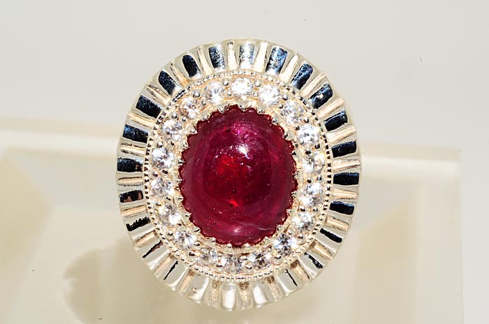 500 7.31CT CABACHON CUT AFRICAN RUBY & WHITE TOPAZ RING SIZE 8  