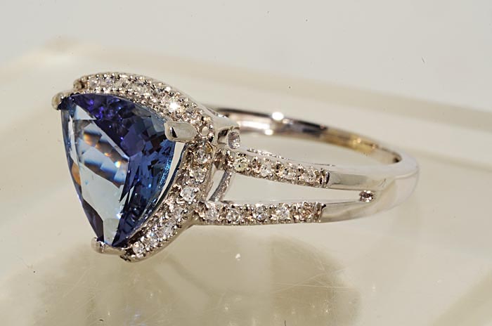 3000 2.60CT TRILLION CUT AAA TANZANITE & DIAMOND RING SIZE 6.5 