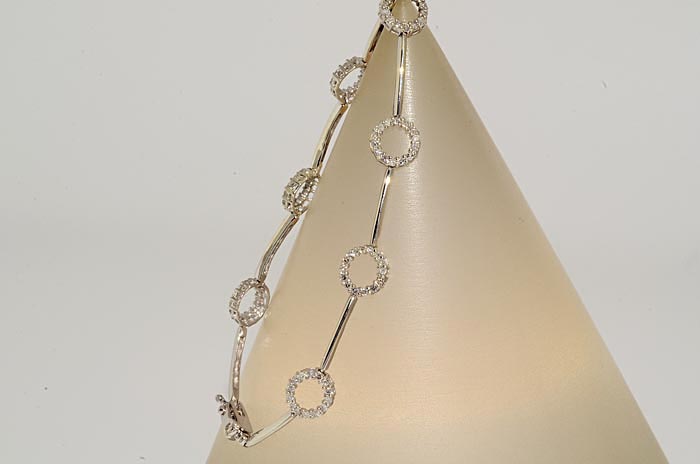 1,500 1.31CT ROUND CUT DIAMOND CIRCULAR DESIGN CLUSTER BRACELET 