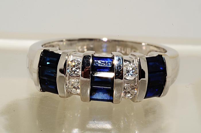 2000 1.28CT BAGUETTE CUT SAPPHIRE & DIAMOND BAND SIZE 7.5  