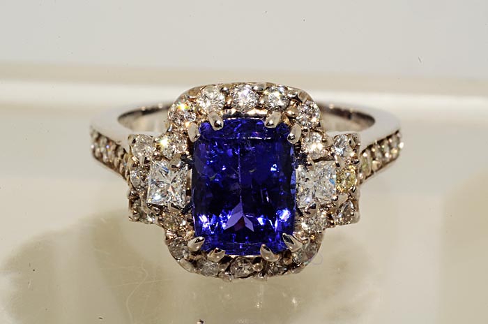 5500 2.65CT CUSHION CUT AAA TANZANITE & DIAMOND RING SIZE 6  