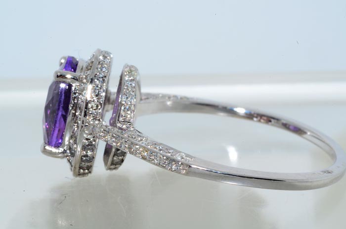 52CT OVAL CUT AMETHYST & DIAMOND RING SIZE 7.75  