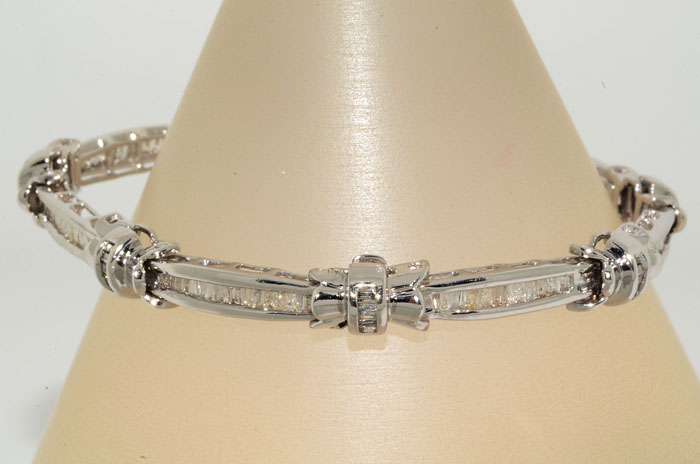   50CT BAGUETTE CUT DIAMOND CLUSTER BRACELET SPECTACULAR  