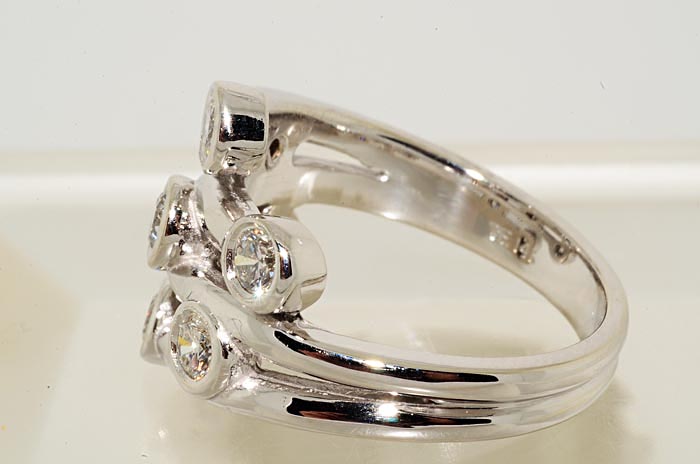 3000 .81CT 7 STONE ROUND CUT DIAMOND RING VS SIZE 6.5  